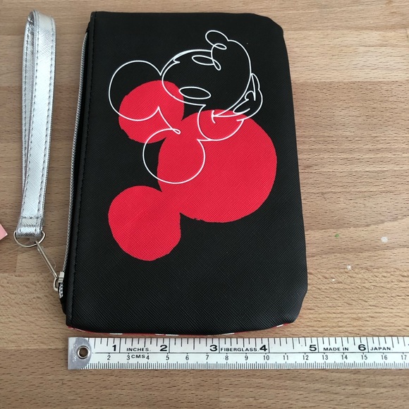 NWT Dani Danielle Nicole Disney Mickey Mouse Dual Sided Wristlet Bag - Picture 9 of 10